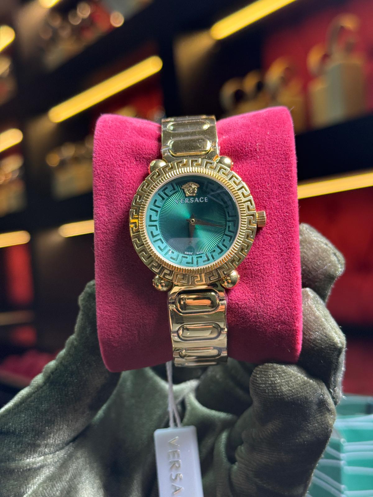 VERSACE
